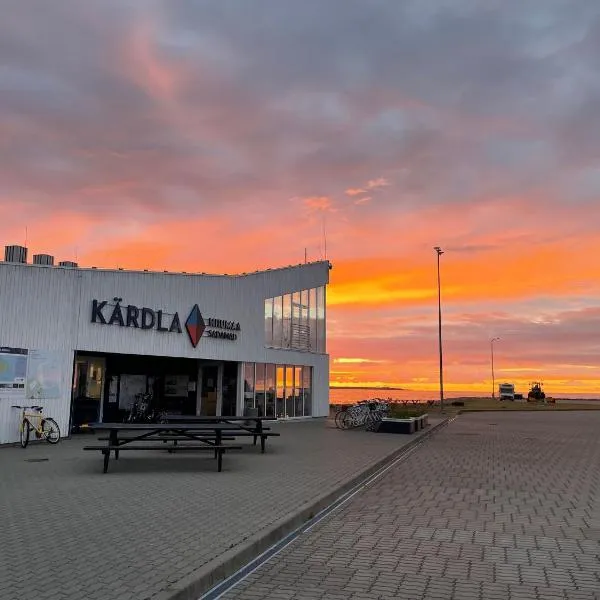 Merevaatega majutus Kärdla sadamas, Hotel in Kärdla