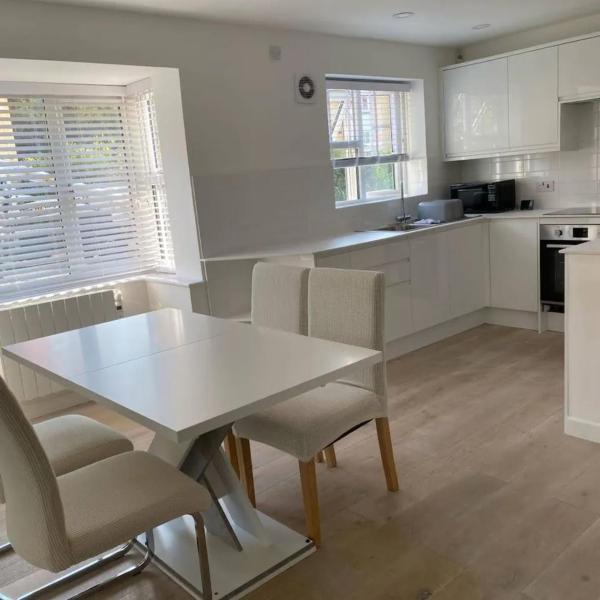 Spacious and Cosy 2 Bedroom Flat in Bermondsey, Лондон