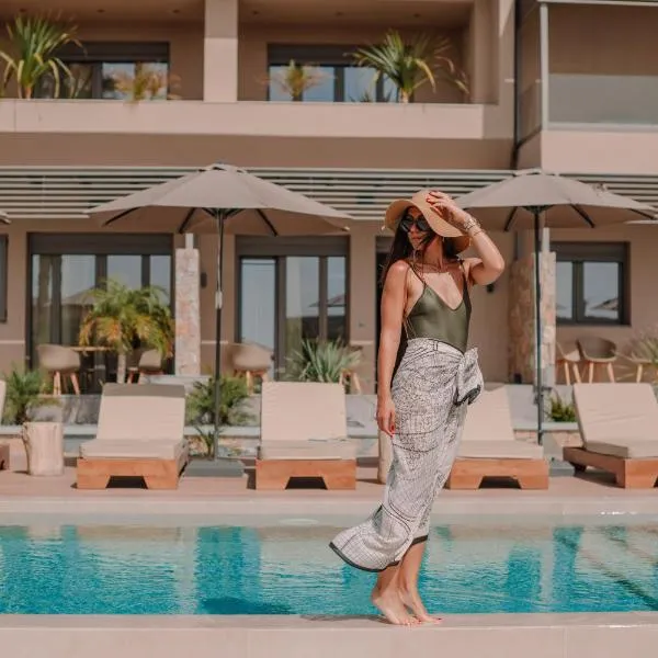 Marble Luxury Suites, hotel en Karteros