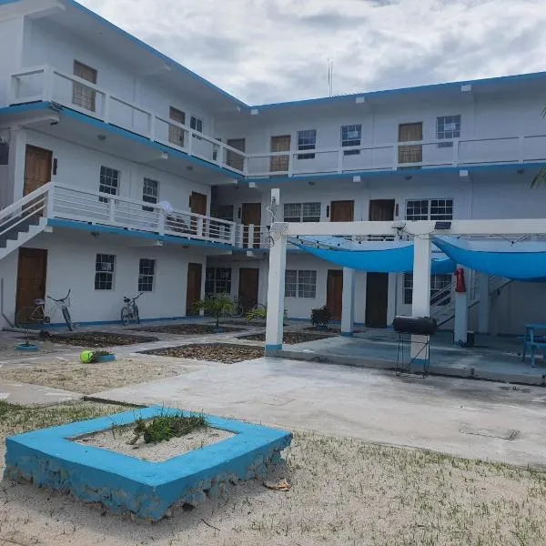 Rachel Land, hotel in Caye Caulker