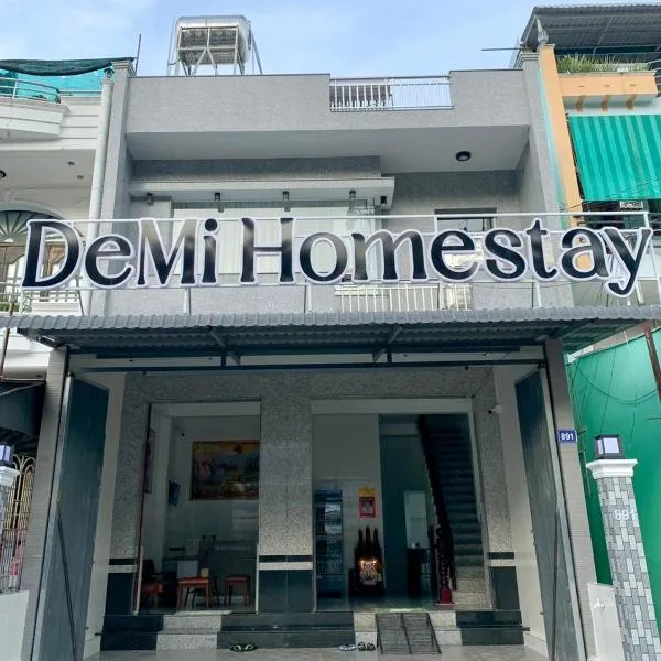 DeMi Homestay - Châu Đốc: Ấp VÄ©nh Ãông şehrinde bir otel