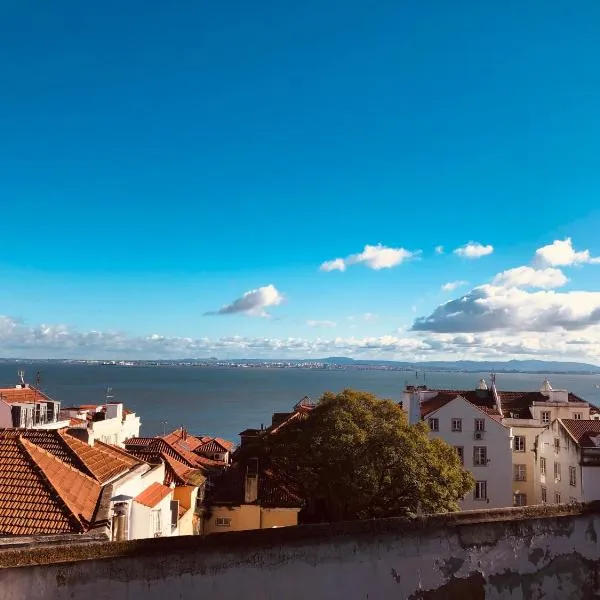 Santa Clara Lisbon Rooms, hotel in Lissabon