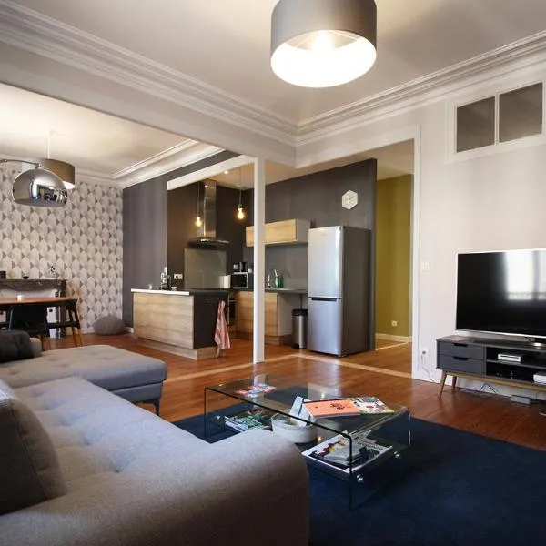 Appartements Plantagenet - Le 27, hotel v destinaci Le Mans