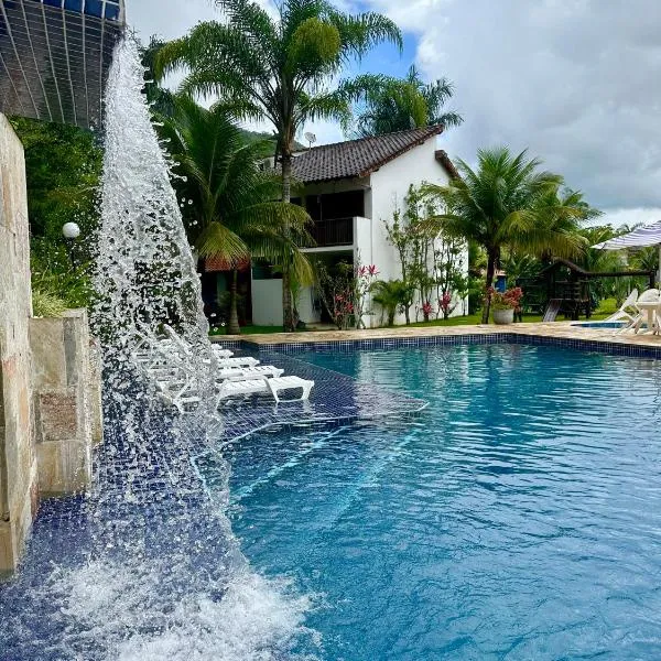 Casa ideal em condomínio fechado a 200m da Praia Maranduba, área de lazer completa, khách sạn ở Ubatuba