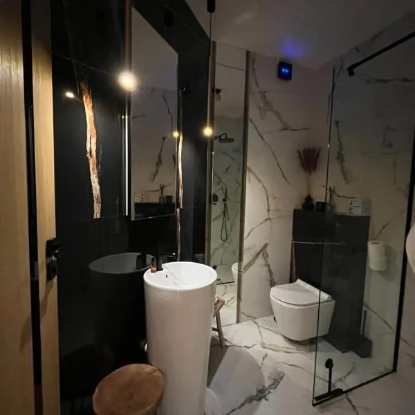 Gold Pearl Zegrze, hotel in Serock