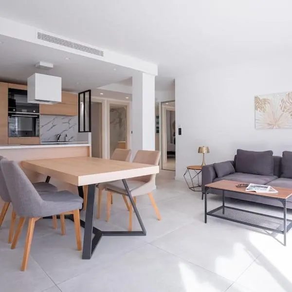 Amazing Apartment With Private Terrace & Full Air Conditioning - Walk To The Beach, La Croisette! - Latour Maubourg 18 by Halldis, hotel in Cannes