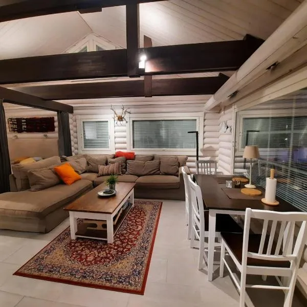 Villa Mustikka, Messilä, hotel in Tiirismaa