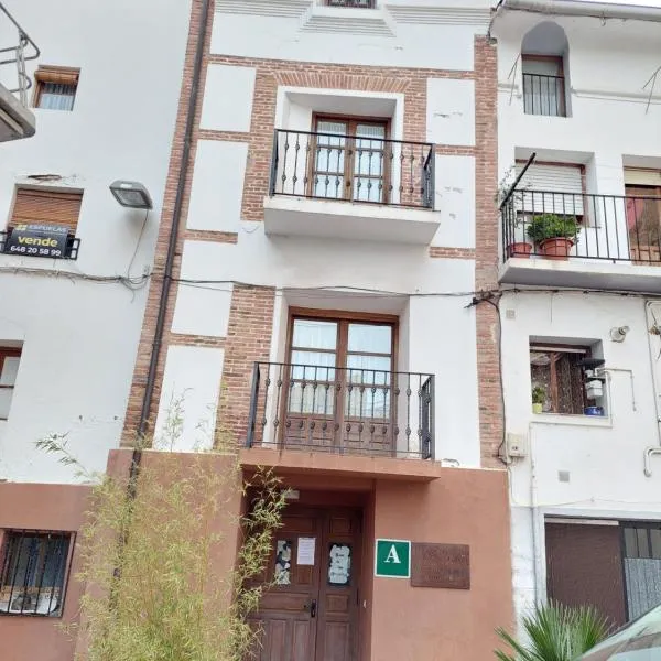 ALBERGUE CASA LAS ANGELITAS, hotel in Quel