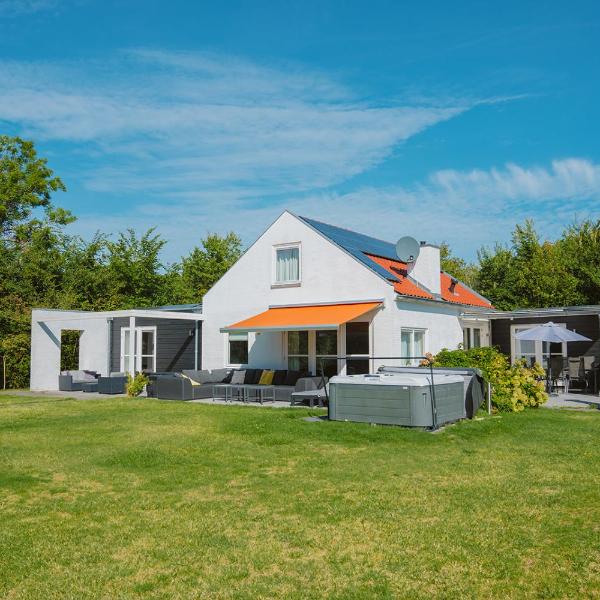 Poldersbos 3 - Ouddorp with jacuzzi and sauna - for the use of the sauna and jacuzzi, additional costs are applicable - Not for companies