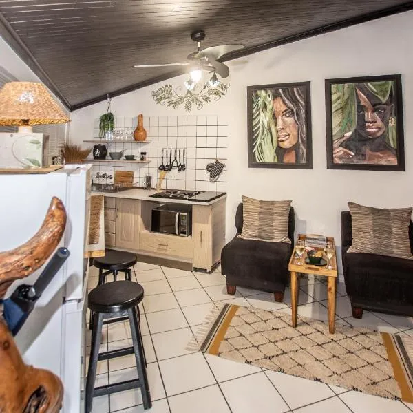 Hello Sunshine Self Catering Studio Apartments, Hotel in Mbombela