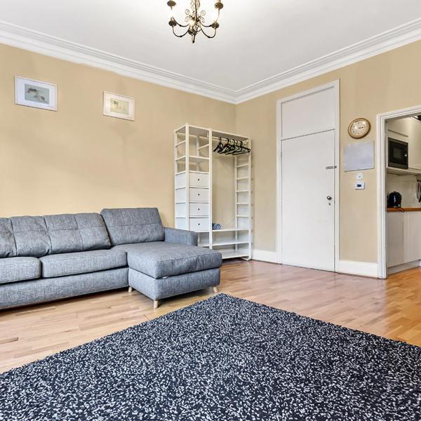 Main Street Corner Great 1bedroom Flat - Richmond