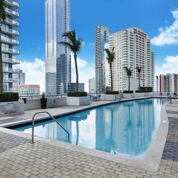 High Floor Ocean view Unit In Brickell, hotel in Miami