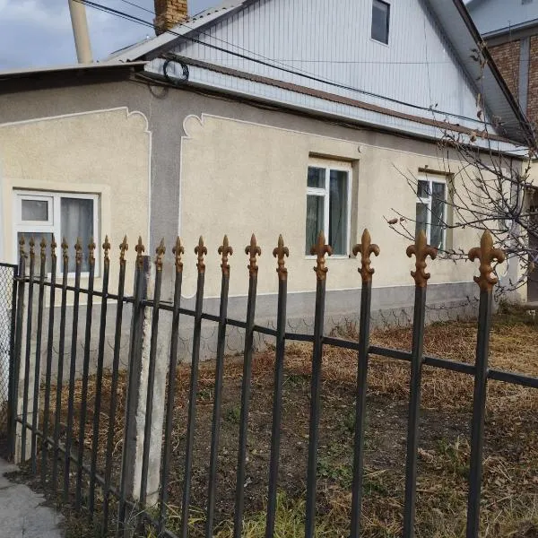 Guest house SONO adress Derbisheva 202, hotel v destinaci Karakol