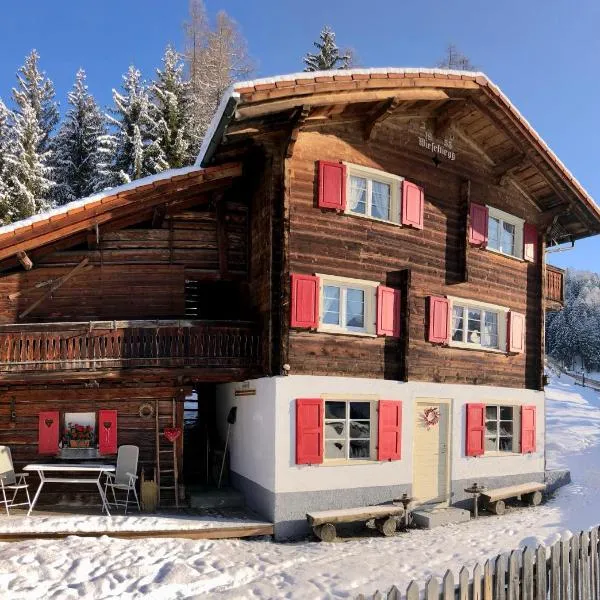 Sonniges Chalet Arosa für 6 Pers alleinstehend mit traumhaftem Bergpanorama, ξενοδοχείο σε Langwies