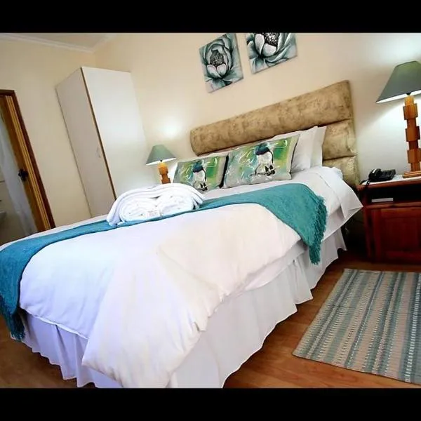 Dove's Nest Guest House, hotel in Kempton Park