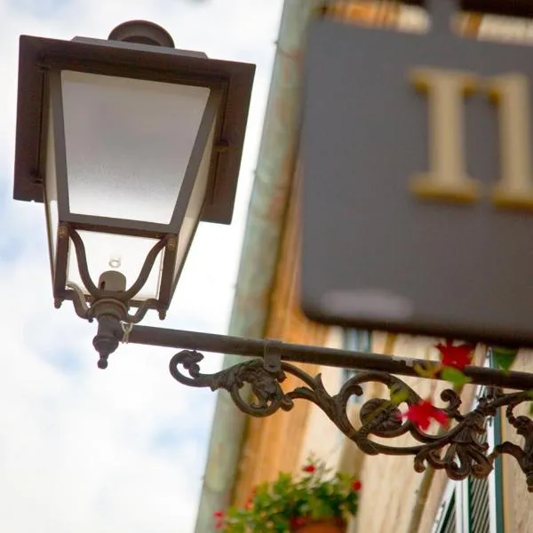 Il Vicolo Relais, hotel v destinaci Sirolo