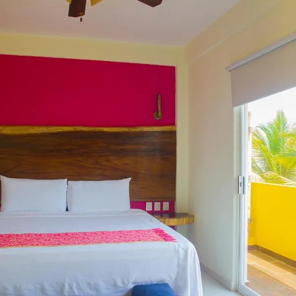 Hotel Happy Beach, hotel di Zihuatanejo