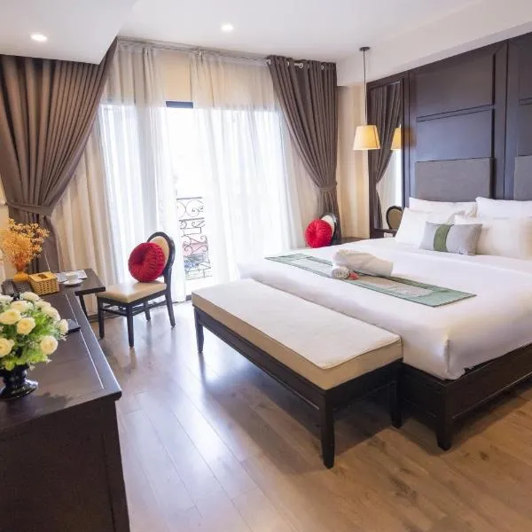 Hanoi Center Silk Charming Hotel & Travel, hotel in Hanoi