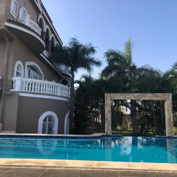 Condo in a Private Resort setting King Maryout Alamriyah Governorate Egypt Comes with an outdoor private infinity swimming pool with a large garden Borg Alarb International Airport is 15 minutes- Families Only, hotel em Alexandria