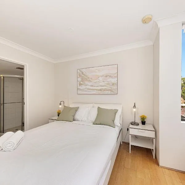 Spacious & Cosy 2 Bedroom Apartment in Darling Harbour, hotel in Sydney
