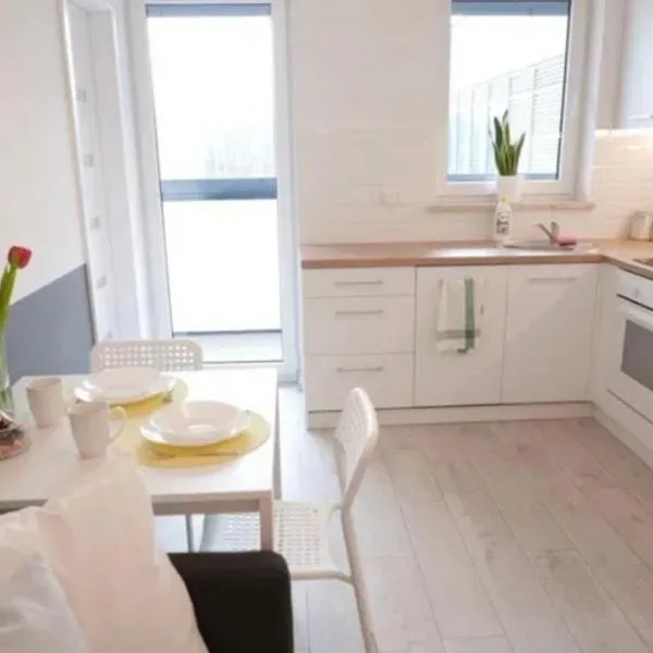ViviAppartments, Warsaw, Targowek, hotel in Warsaw