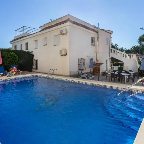 5 bedroom Villa private pool, hotel di Playa Flamenca