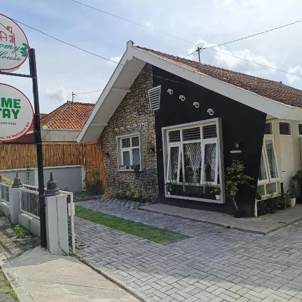 The Bloomy House, hotel in Yogyakarta
