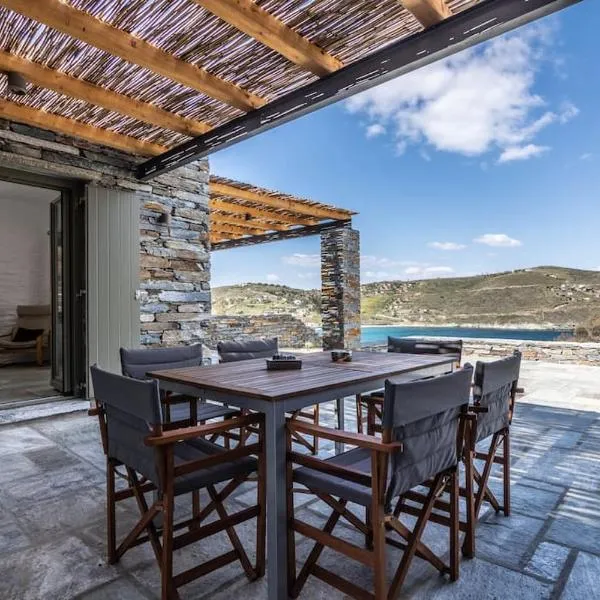 Breathtaking View Villa - Otzias, hotel in Korissia