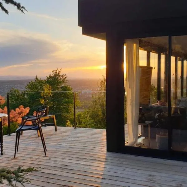 lodge-bélvédere sur les hauteurs de vichy, hotel in Vichy