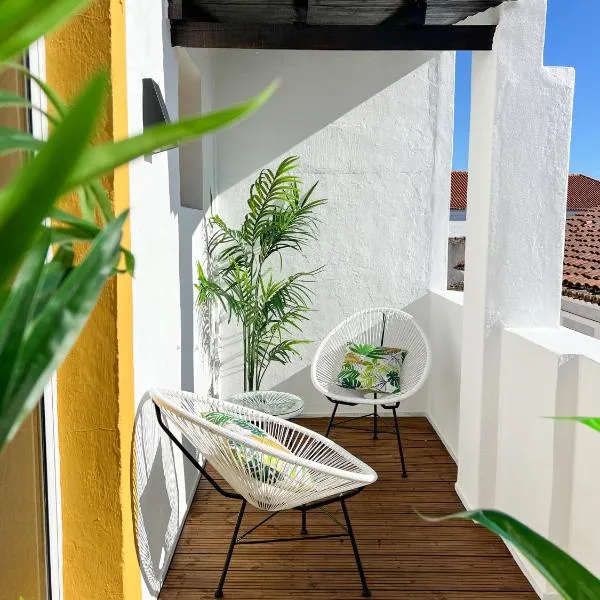 Madre de Deus, 5 - Terrace, hotel in Évora