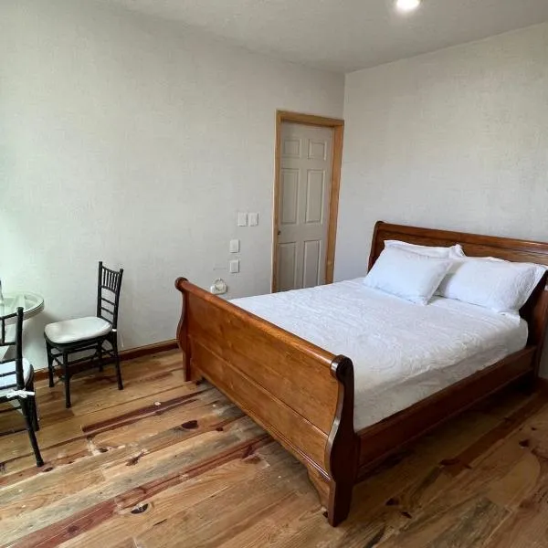 CASA EL CHALET, hotel in Morelia