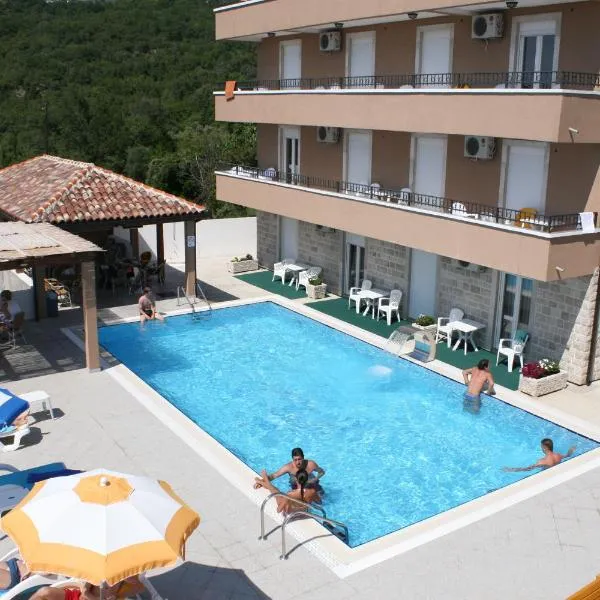 Apartments Đurašević, hotel en Sveti Stefan