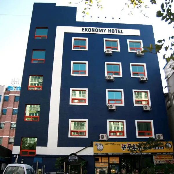 Ekonomy Hotel, hotel i Mokpo