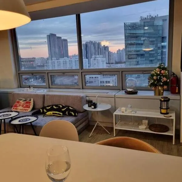 near subway line number 2，位于首尔的酒店