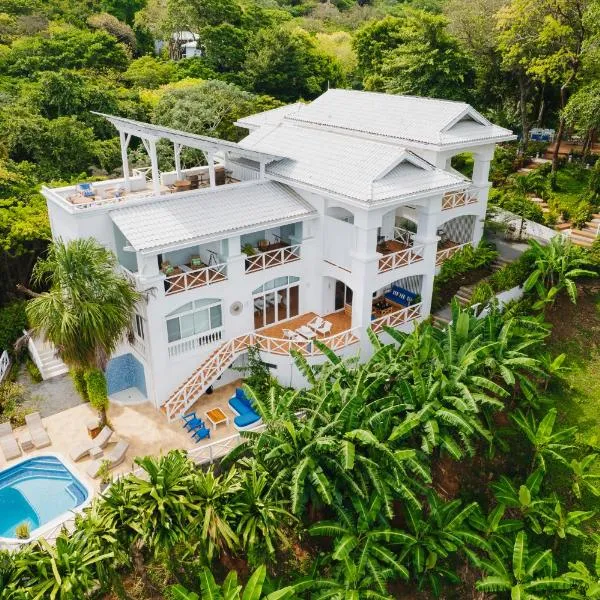 Blue Roatan Resort, hotel in West Bay
