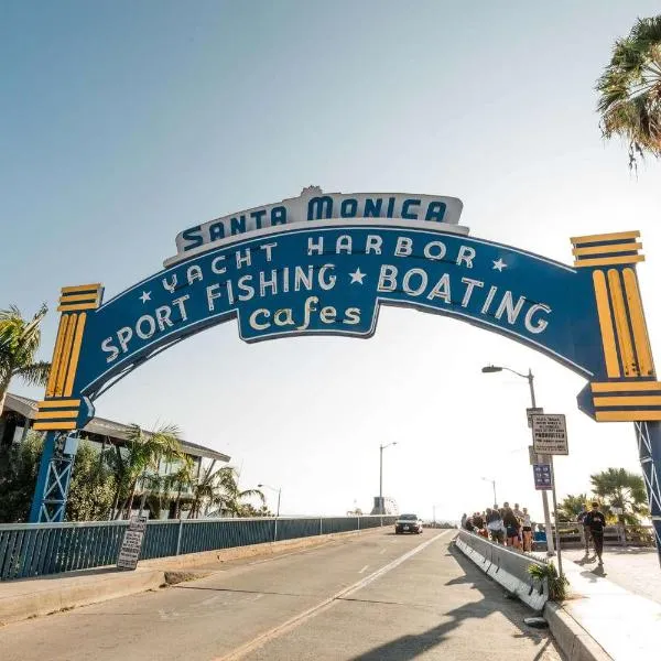 Amazing House On Franklin,位于洛杉矶的酒店