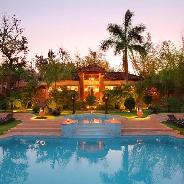 Tuli Tiger Resort, hotel in Dhanwār