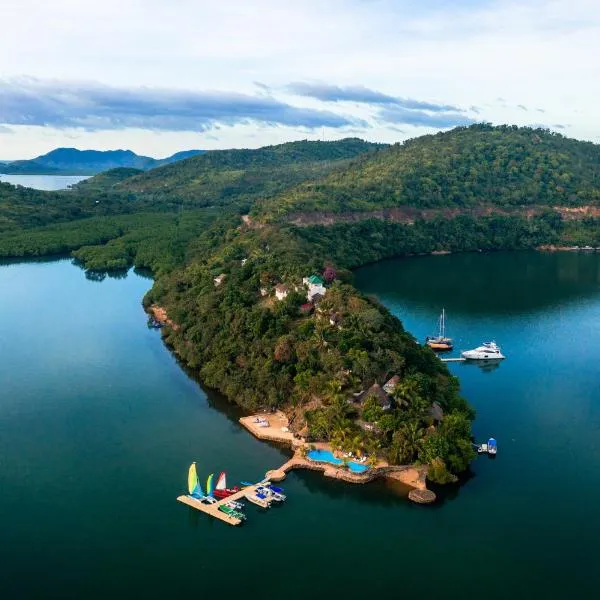 Marina del Sol Resort & Yacht Club, hotel v destinaci Busuanga