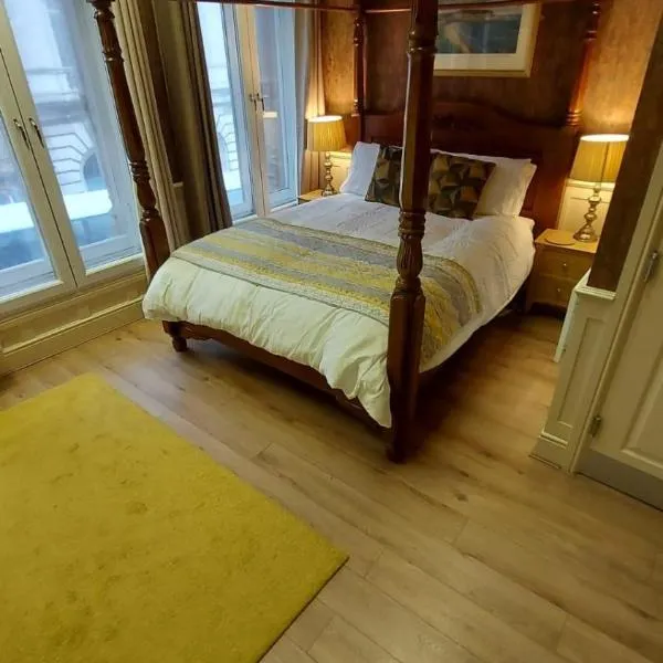 43A Crown Street, hotel in Halifax