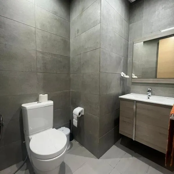 Shiny appartment in Prestigia، فندق في الرباط