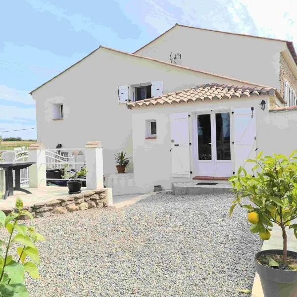 Gite de charme à 10 min de Narbonne, hôtel à Moussan