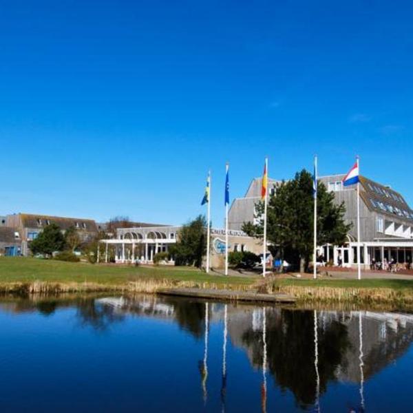 COMFORT Appartementen STRANDHUYS en DE VUURTOREN, bgg met eigen TERRAS -eigen KEUKEN - Incl Verwarmd Binnen ZWEMBAD