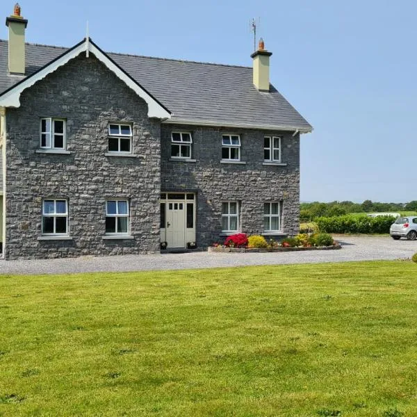 Whitethorn Lodge, Bed & Breakfast, Lackafinna, hotel in Cong