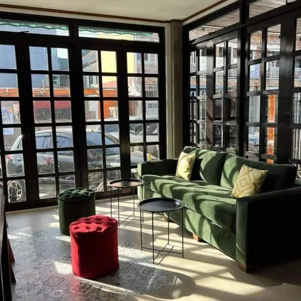 Bale, hotel in Malabañas