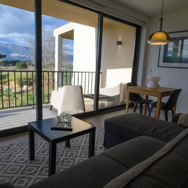 Laje da Bica Agroturismo, hotel u gradu Kovilja