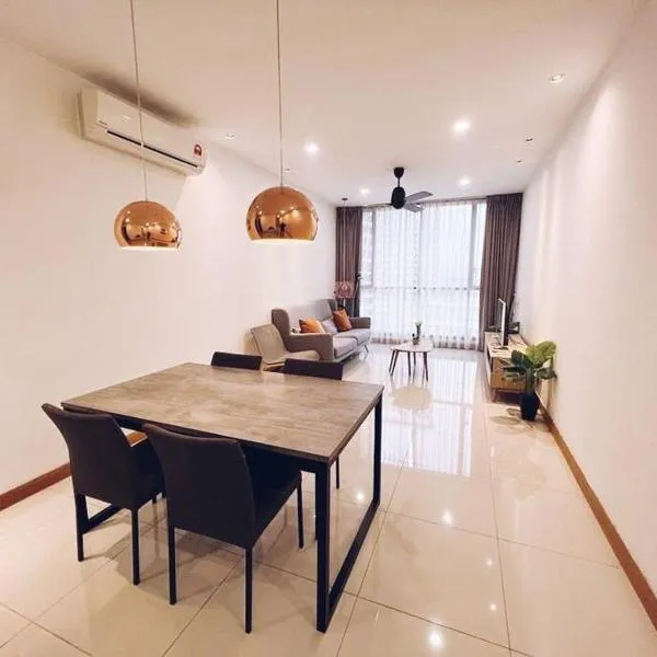 [PROMO]Connected train 2 Bedroom ABOVE MALL (22), hotel in Kuala Lumpur