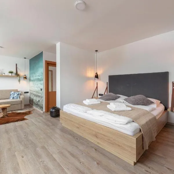 Apartments Tabor, Hotel in Naklo