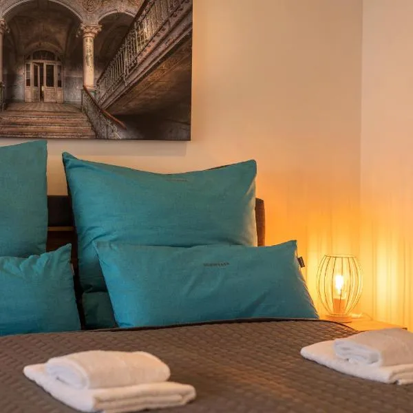 SweetHome - Studio Apartment mit Küche und Balkon, Hotel in München