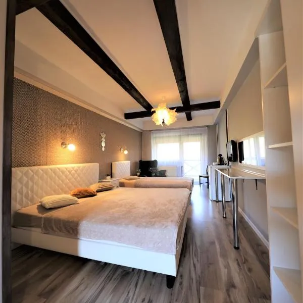 Zajazd Stodoła sauna w cenie, hotel in Stronie Śląskie