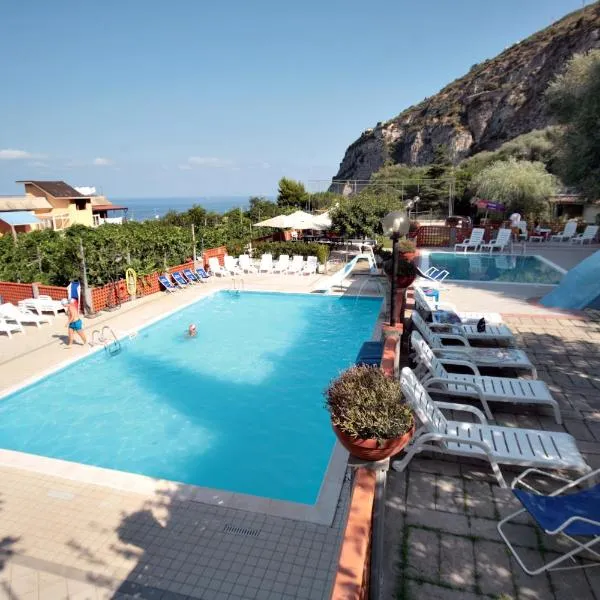 Bleu Village, Hotel in Meta